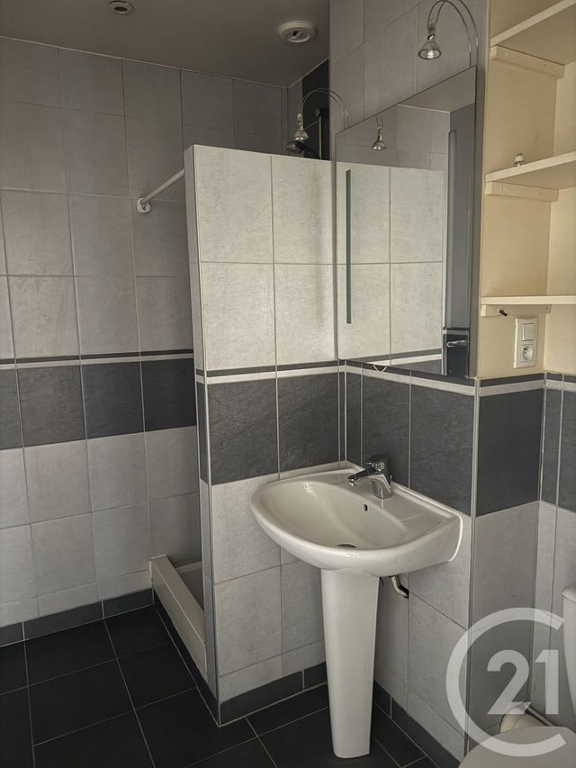 Afficher la photo en grand Appartement à vendre - 3 pièces - 47.3 m2 - HONFLEUR - 14 - BASSE-NORMANDIE - Century 21 Arconance Immobilier