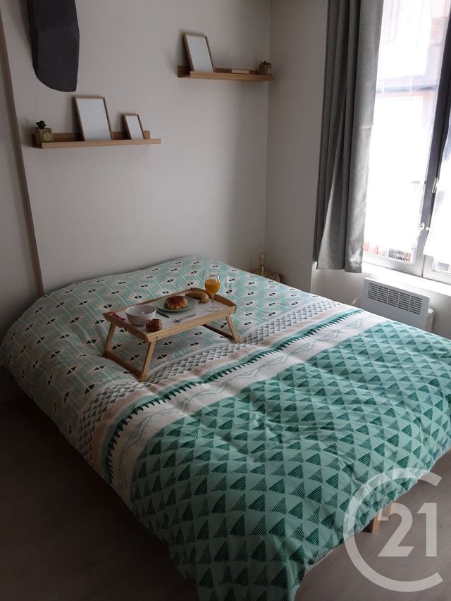 Afficher la photo en grand Appartement F1 à vendre - 1 pièce - 23.0 m2 - HONFLEUR - 14 - BASSE-NORMANDIE - Century 21 Arconance Immobilier