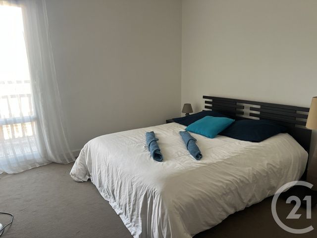 Afficher la photo en grand Appartement F5 à vendre - 3 pièces - 61.0 m2 - HONFLEUR - 14 - BASSE-NORMANDIE - Century 21 Arconance Immobilier